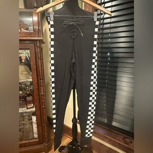 EUC VICTORIA SECRET PINK womens side white stripe spell out logo black Leggings